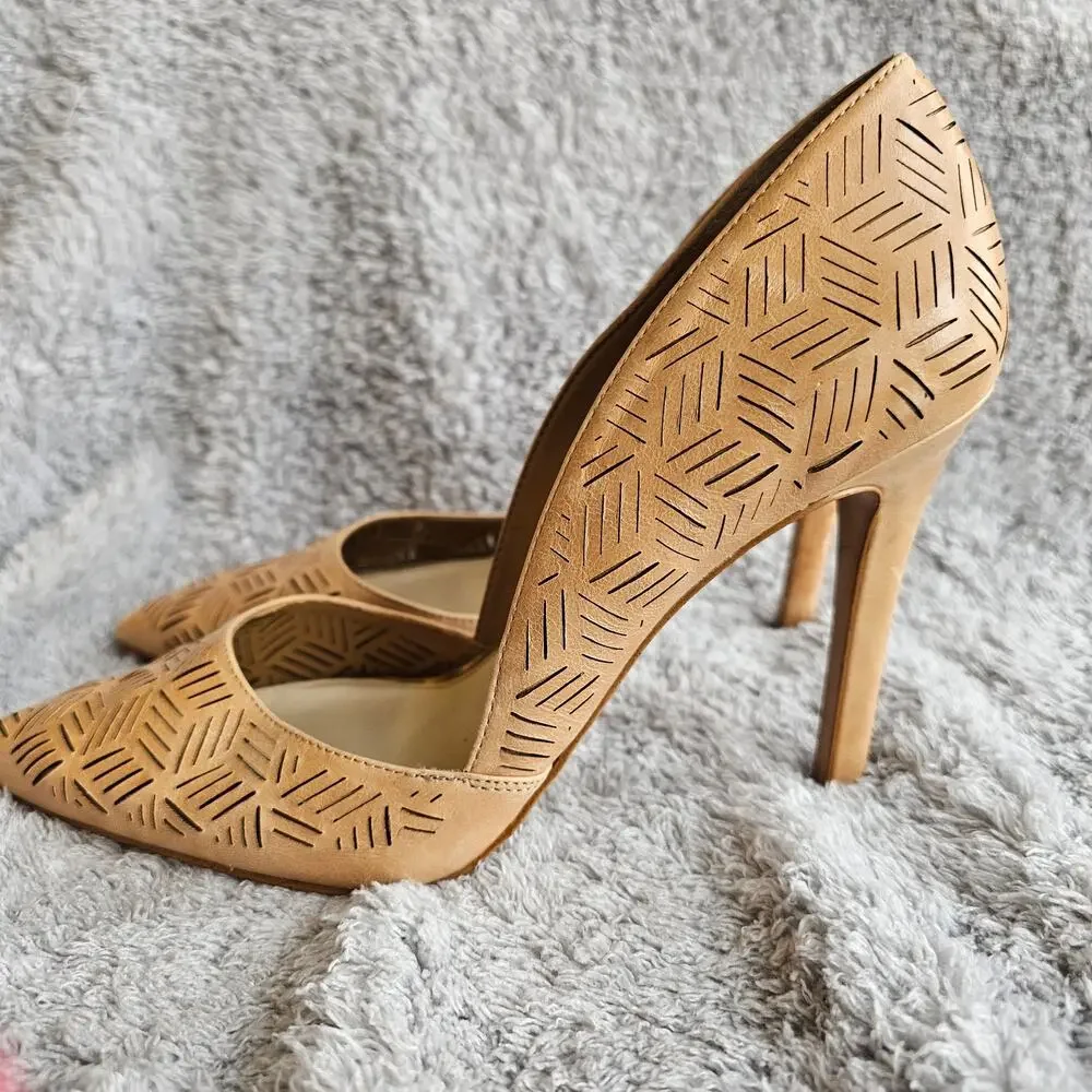 Jessica Simpson Women's Charie Perforated D-Orsay Dress Pump Heels Size 9.5M Tan - Picture 4 of 7